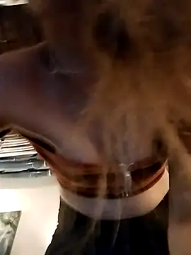 Snapshot of eatmeplease44 chatting on September 23, 2025, 11:12 pm eatmeplease44 online show from September 23, 2025, 11:12 pm