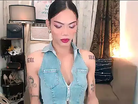 ELLIZABETHFORCUMXX online show from February 11, 2026, 1:33 pm