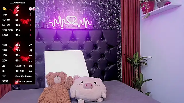 Snapshot of Tamara-evans chatting on December 6, 2024, 8:12 pm Tamara-evans online show from December 6, 2024, 8:12 pm