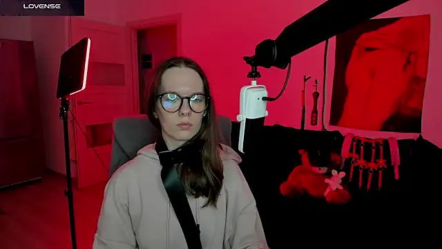 DivineBite online show from April 1, 2026, 4:26 pm