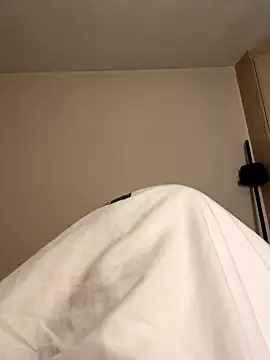 Snapshot of BritKink chatting on November 16, 2025, 12:15 am BritKink online show from November 16, 2025, 12:15 am