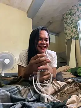 sweetyula online show from May 21, 2026, 2:47 pm