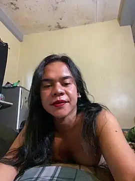 sweetyula online show from May 18, 2026, 12:00 am
