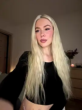 xDinnax online show from November 15, 2025, 5:50 pm