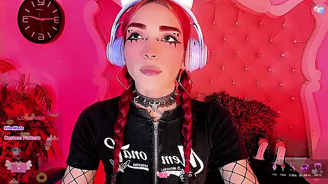 LeyXandrabraz online show from May 26, 2026, 7:56 pm