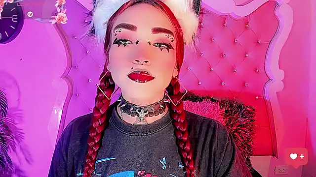 LeyXandrabraz online show from May 24, 2026, 8:20 pm