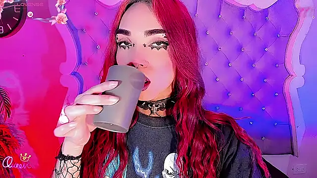 LeyXandrabraz online show from May 19, 2026, 1:56 am
