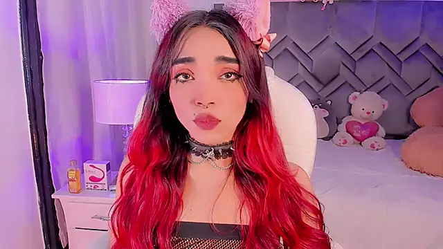 Snapshot of LeyXandrabraz chatting on February 23, 2025, 12:08 am LeyXandrabraz online show from February 23, 2025, 12:08 am