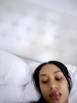 Snapshot of Leaberry chatting on February 13, 2026, 1:38 am Leaberry online show from February 13, 2026, 1:38 am