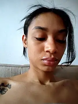 Snapshot of Leaberry chatting on March 1, 2026, 7:03 pm Leaberry online show from March 1, 2026, 7:03 pm