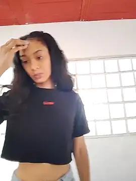 Leaberry online show from December 17, 2025, 5:18 pm