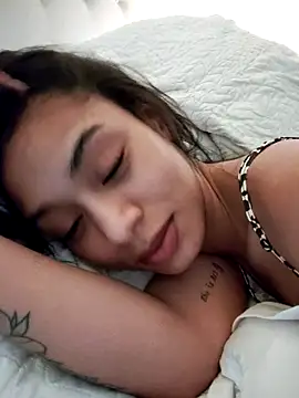 Leaberry online show from September 25, 2025, 11:44 pm