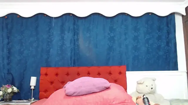 LADYSLAVEXXX online show from October 28, 2025, 4:28 pm