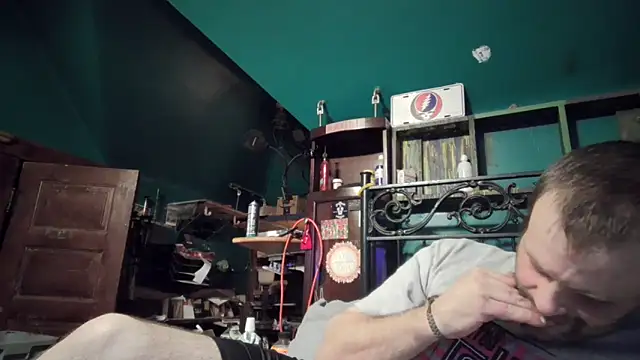 charactrzero online show from April 17, 2026, 12:24 am