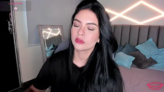 Veronicalanx1 online show from March 24, 2026, 11:43 am