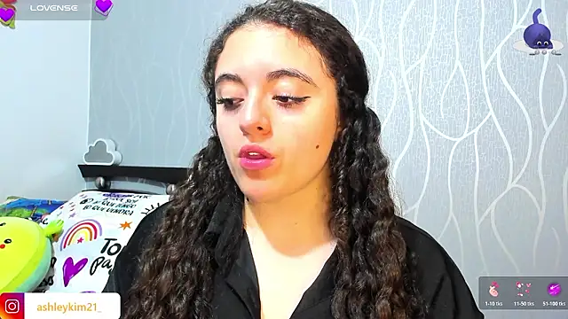 AshleyKim  online show from January 15, 2026, 12:58 am