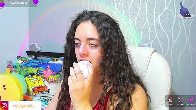 AshleyKim  online show from November 25, 2025, 12:11 am