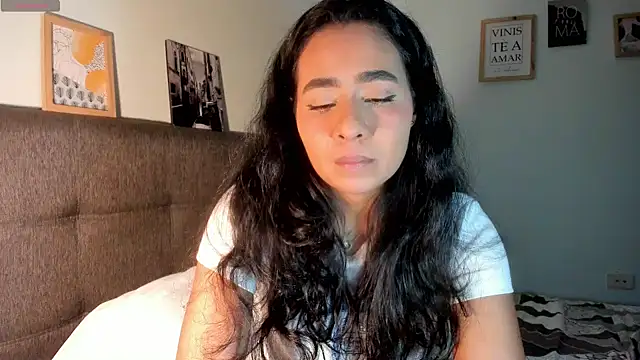 valeryvegas 2 online show from October 12, 2025, 3:08 am