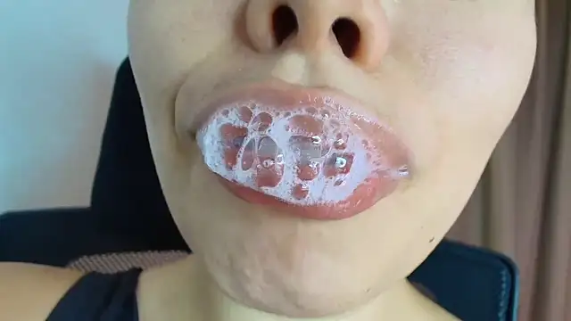 lisbet21x online show from March 30, 2026, 10:00 pm