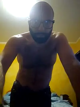 Dolceporco19 online show from April 8, 2026, 4:19 pm