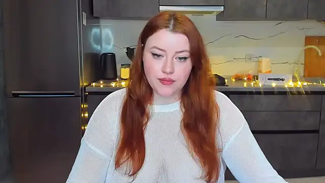 Snapshot of PolinaSalvatore chatting on February 11, 2025, 6:44 pm PolinaSalvatore online show from February 11, 2025, 6:44 pm