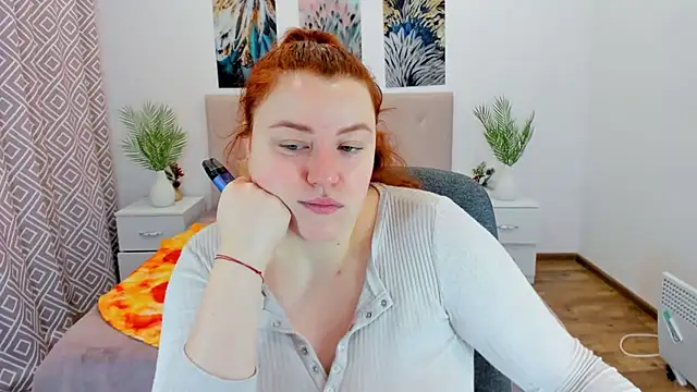 Snapshot of PolinaSalvatore chatting on January 25, 2025, 7:49 am PolinaSalvatore online show from January 25, 2025, 7:49 am