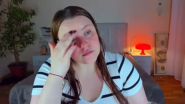 PolinaSalvatore online show from March 31, 2026, 5:59 pm