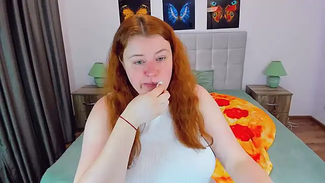 Snapshot of PolinaSalvatore chatting on January 15, 2025, 10:59 am PolinaSalvatore online show from January 15, 2025, 10:59 am