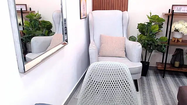 Snapshot of Kenya--Buhle chatting on February 22, 2025, 12:29 pm Kenya--Buhle online show from February 22, 2025, 12:29 pm
