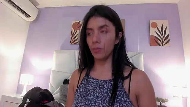 cinthya11 online show from January 16, 2025, 7:52 pm