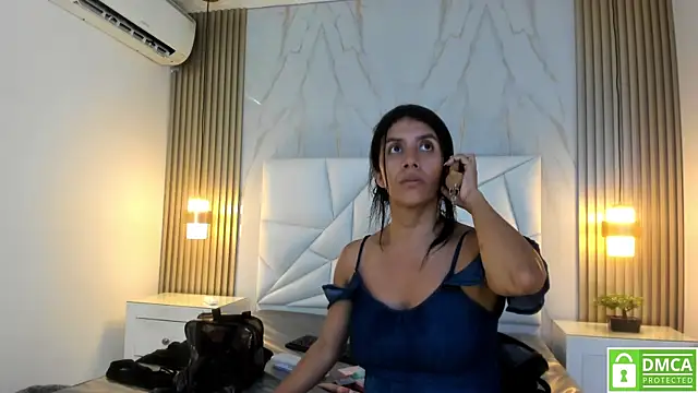 cinthya11 online show from January 22, 2025, 7:24 pm