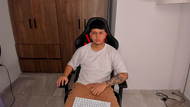 Jake simons online show from October 3, 2025, 11:23 am