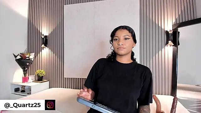 Zafiiraa online show from October 18, 2025, 12:29 pm