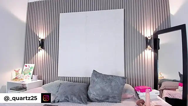 Snapshot of Zafiiraa chatting on April 1, 2026, 1:41 pm Zafiiraa online show from April 1, 2026, 1:41 pm