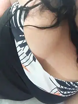 Susylu1 online show from February 18, 2026, 7:43 pm