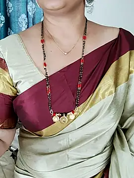 Snapshot of Indian_desi_wife chatting on November 15, 2025, 2:59 am Indian desi wife online show from November 15, 2025, 2:59 am