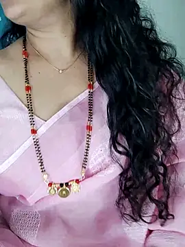 Snapshot of Indian_desi_wife chatting on March 3, 2026, 2:18 am Indian desi wife online show from March 3, 2026, 2:18 am