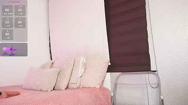 Snapshot of Alexxandra_12 chatting on September 28, 2025, 8:54 am Alexxandra 12 online show from September 28, 2025, 8:54 am