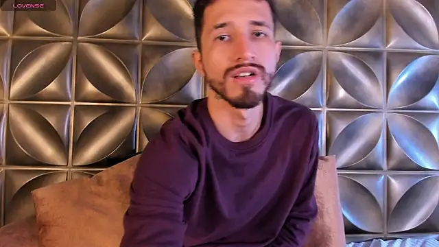 Snapshot of sam_bisex chatting on April 2, 2026, 4:08 am sam bisex online show from April 2, 2026, 4:08 am