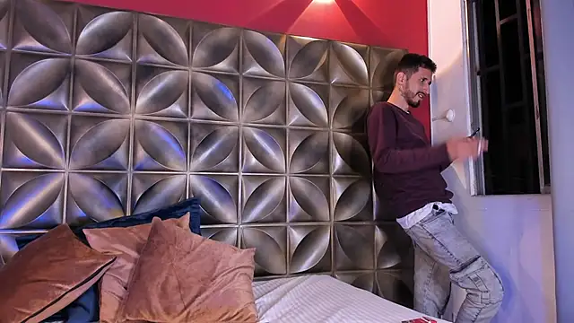 Snapshot of sam_bisex chatting on March 31, 2026, 4:14 am sam bisex online show from March 31, 2026, 4:14 am