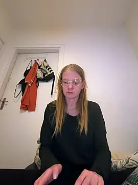 Snapshot of jannis1992 chatting on August 4, 2026, 1:32 am jannis1992 online show from August 4, 2026, 1:32 am