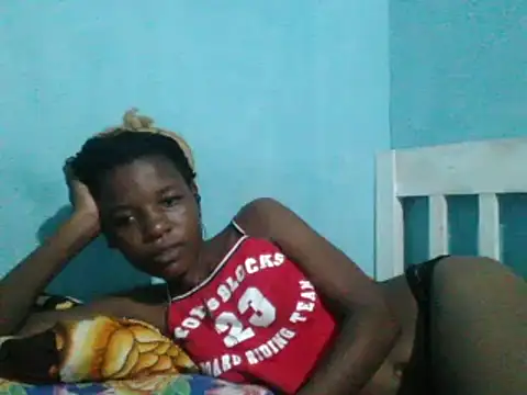 Snapshot of sweetchic_ chatting on March 12, 2025, 10:39 pm sweetchic online show from March 12, 2025, 10:39 pm