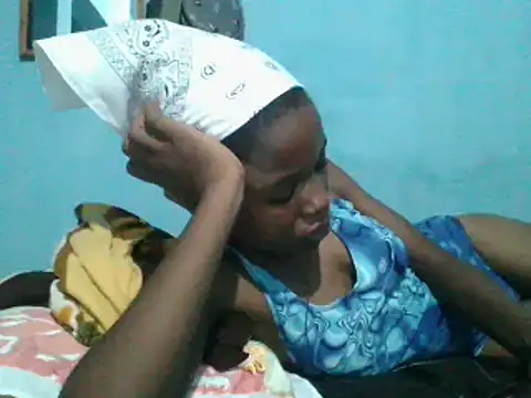 Snapshot of sweetchic_ chatting on March 18, 2025, 1:46 am sweetchic online show from March 18, 2025, 1:46 am