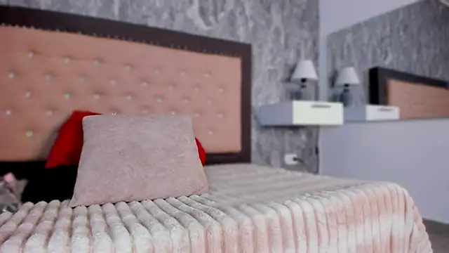 Lia sarahi online show from September 11, 2025, 11:32 am