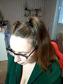 Snapshot of DienkaGreen chatting on February 27, 2025, 11:17 am DienkaGreen online show from February 27, 2025, 11:17 am