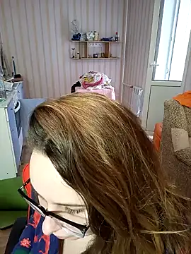 Snapshot of DienkaGreen chatting on January 12, 2025, 8:04 am DienkaGreen online show from January 12, 2025, 8:04 am