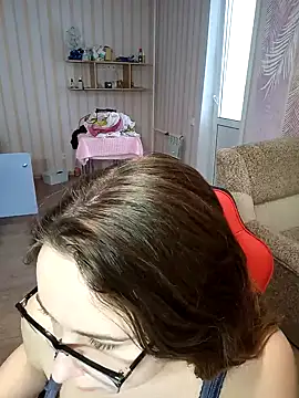 Snapshot of DienkaGreen chatting on January 13, 2025, 7:21 am DienkaGreen online show from January 13, 2025, 7:21 am