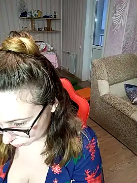 Snapshot of DienkaGreen chatting on January 13, 2025, 10:25 am DienkaGreen online show from January 13, 2025, 10:25 am