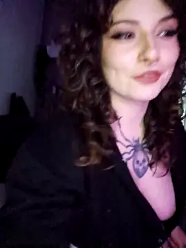 Snapshot of Moxxxie chatting on November 24, 2025, 4:07 pm Moxxxie online show from November 24, 2025, 4:07 pm