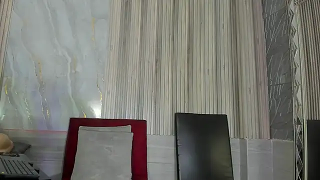 BriannaChelsea online show from October 3, 2025, 12:28 pm